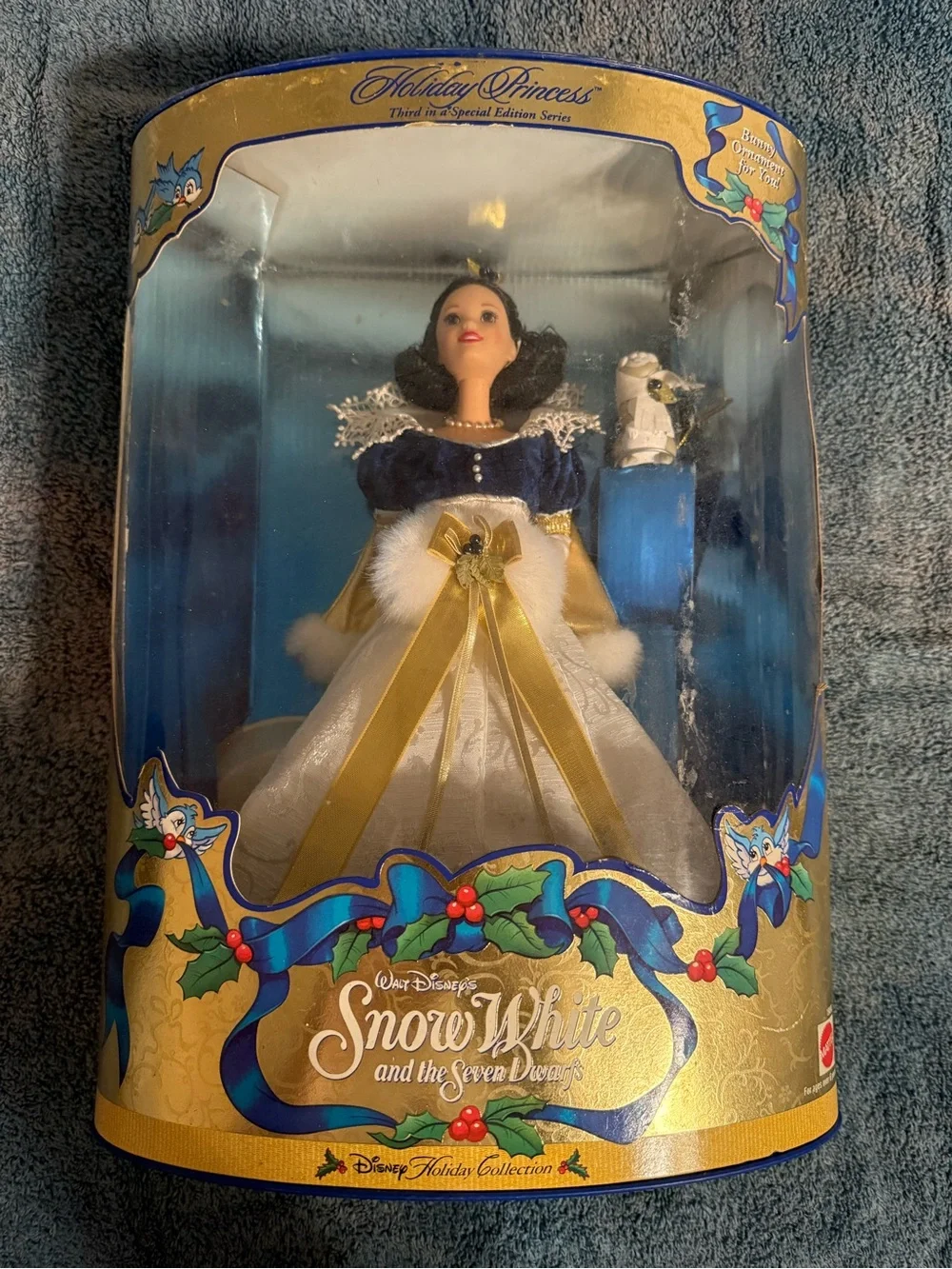 Snow White Holiday Princess Barbie Mattel # 19898  Disney NRFB Box Damaged